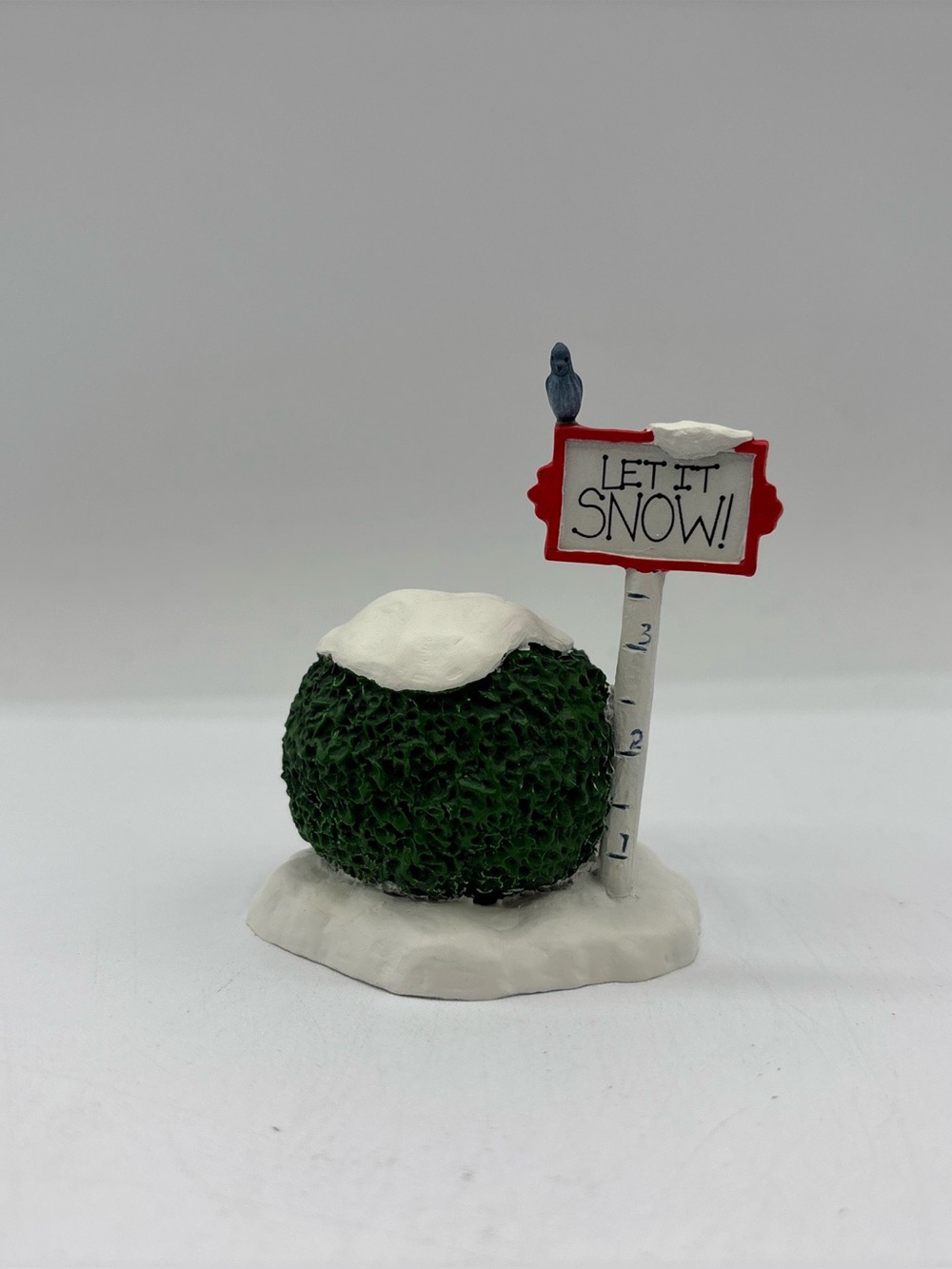 Department 56 2015 Village Accessories Let It Snow 4027551 Resin Accessory EUC